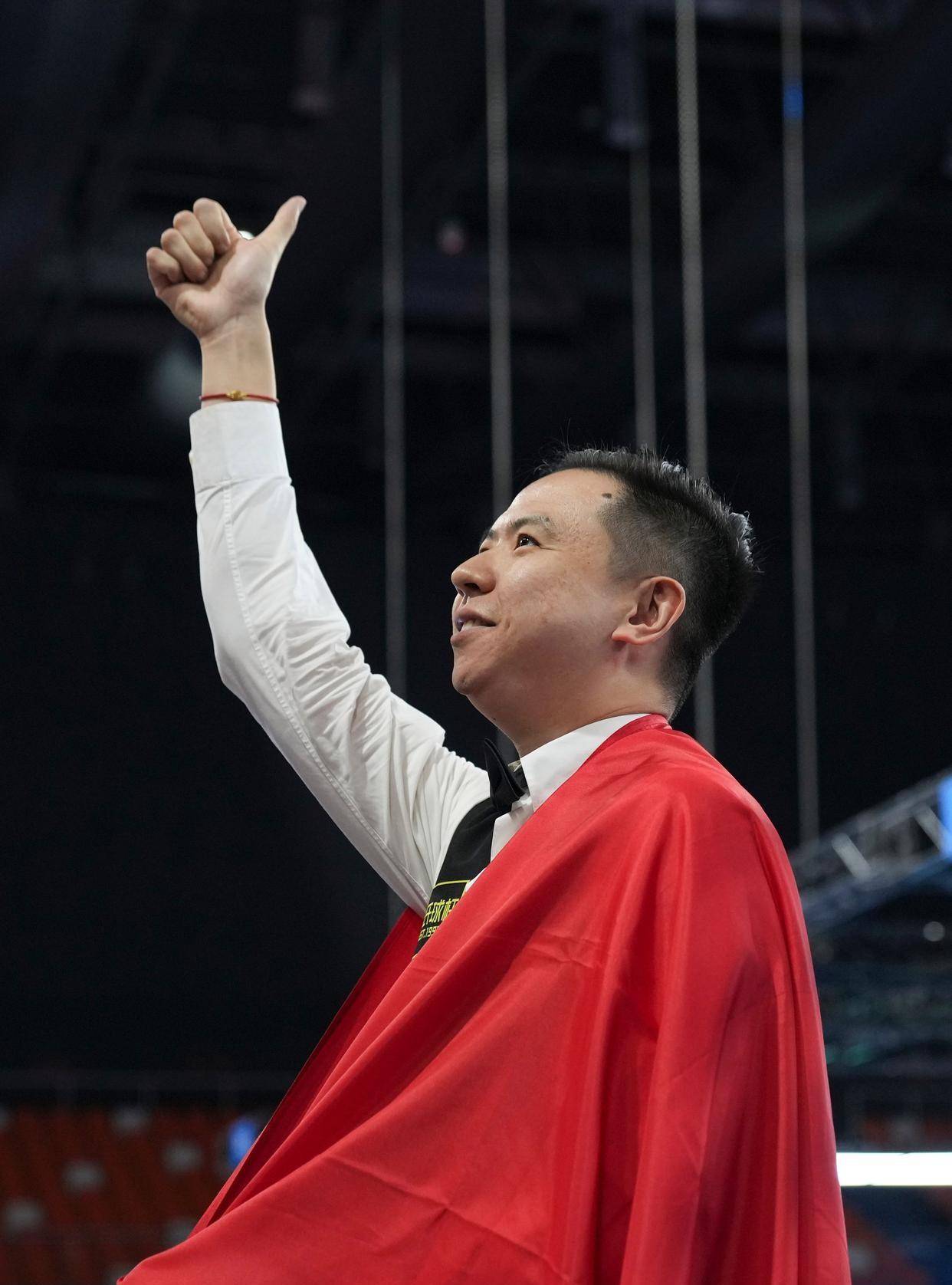 体育二十八年梦想延续 青岛海牛再出发