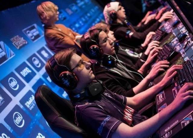 阿森纳截胡 阿森纳截胡