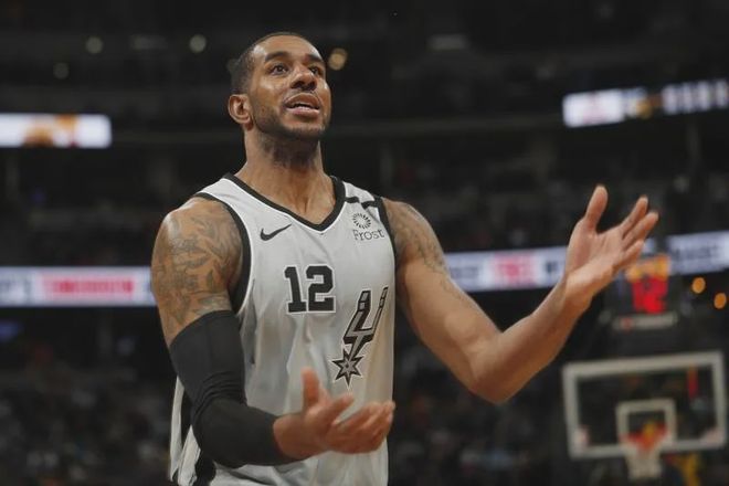 管理层的谨 管理层的谨