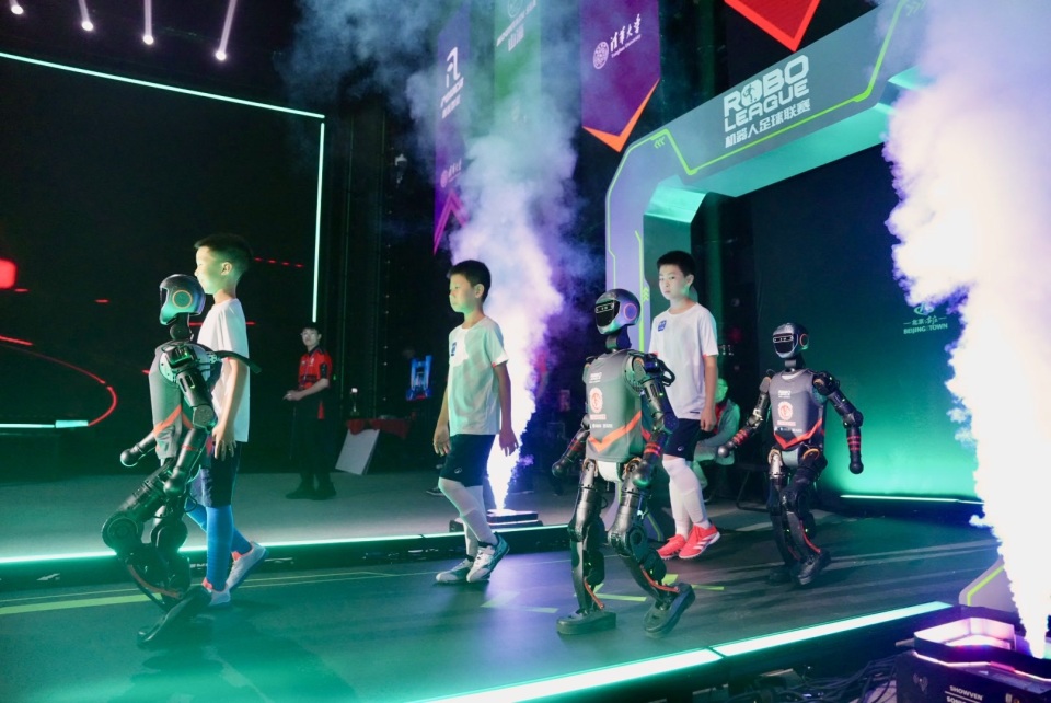 以期在全球 以期在全球